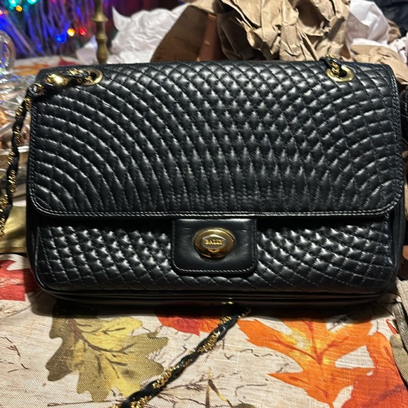 Vintage Bally quilted lambskin shoulder bag - Picture 1 of 8